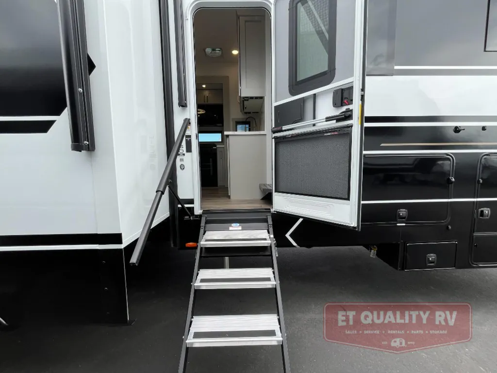 2026 Brinkley Model G 4150, Photos photo 27