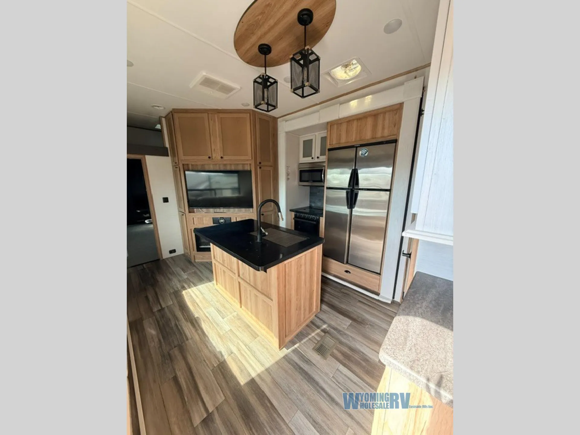2023 Forest River XLR Nitro 35DK5 — Photo 6