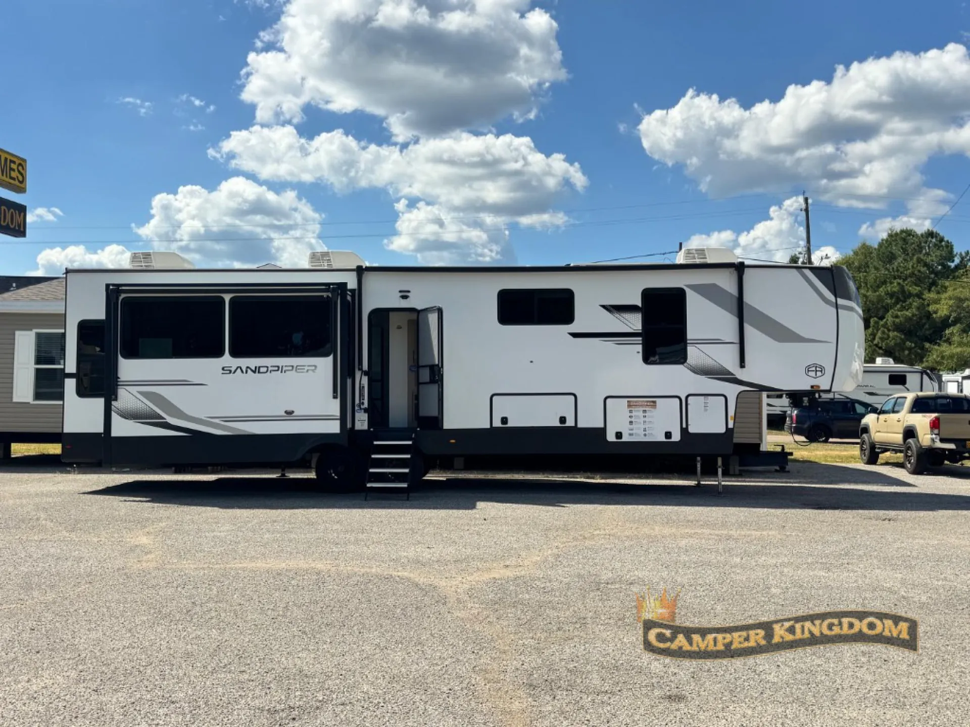 2026 Forest River Sandpiper 4003MB - Photo 3