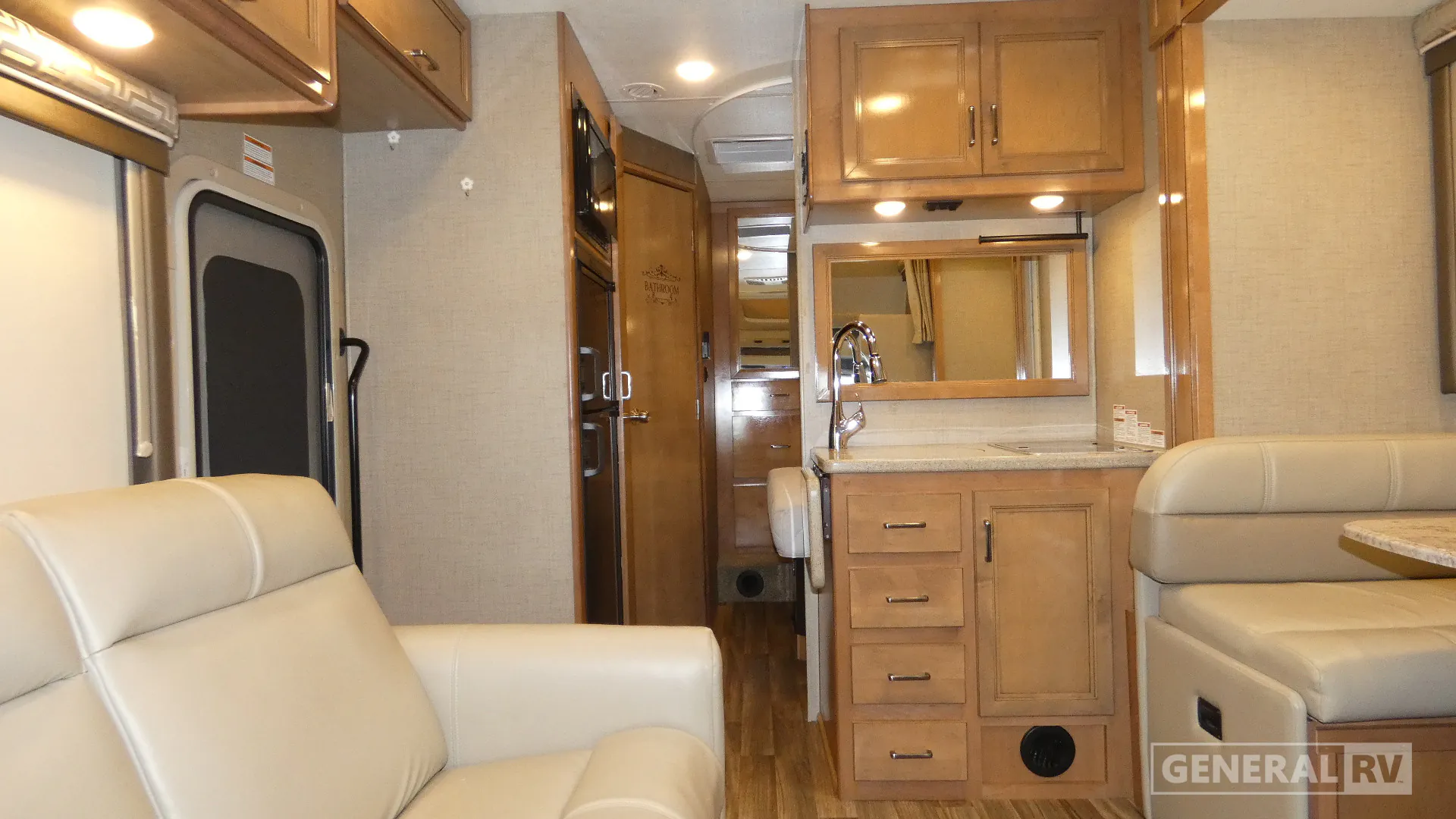 2019 Thor Motor Coach Quantum Sprinter CR24 - Photo 3