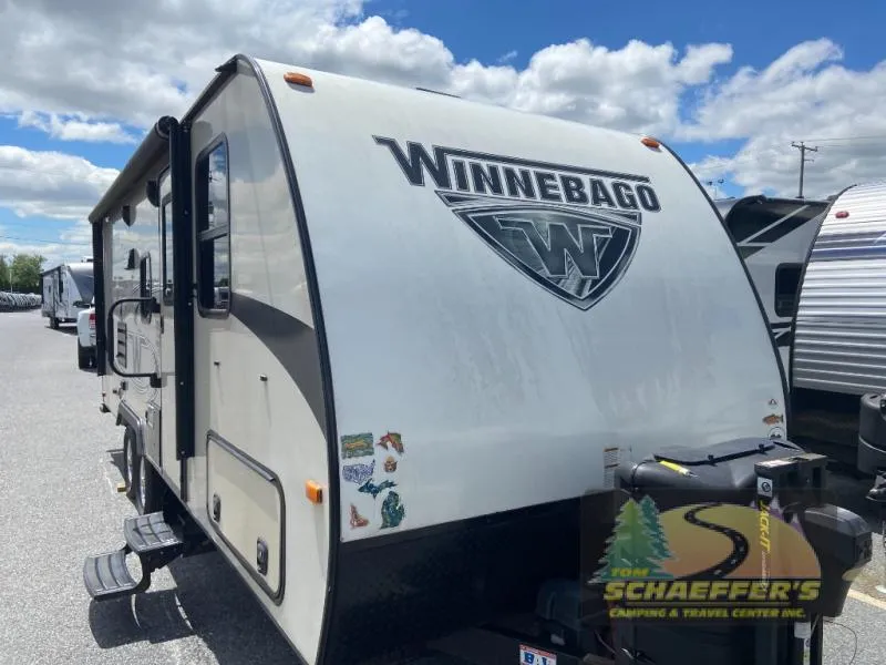 2019 Winnebago Micro Minnie 2306BHS - Photo 3