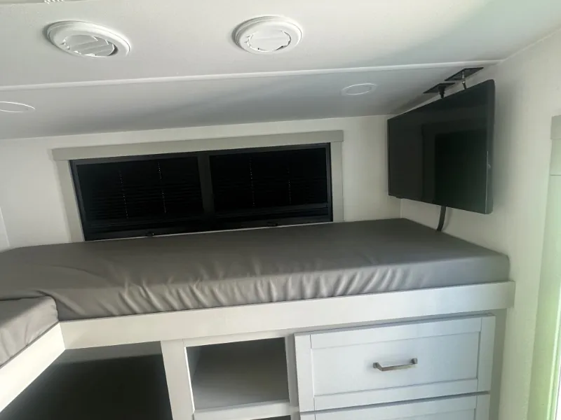 2026 Brinkley Model Z 2810, Photos photo 21