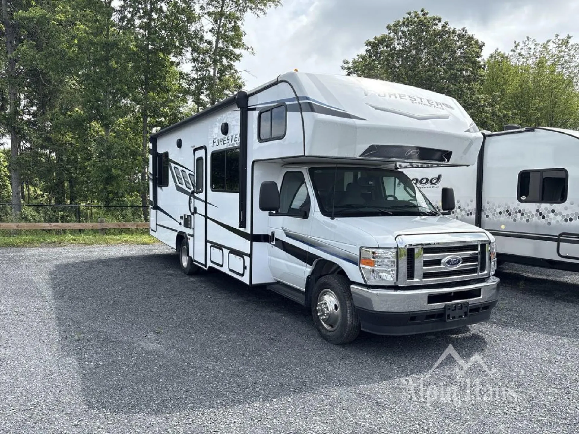 2025 Forest River Forester LE 2351LE FORD - Photo 4
