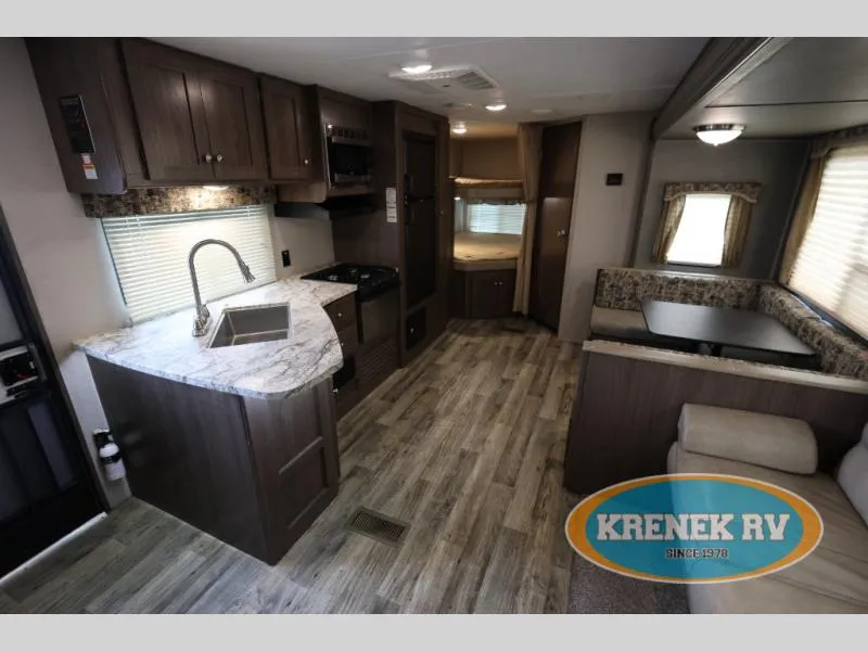 2018 Keystone RV Hideout 27DBS - Photo 4