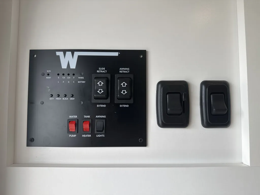 2027 Winnebago Micro Minnie 2108DS, Photos photo 15