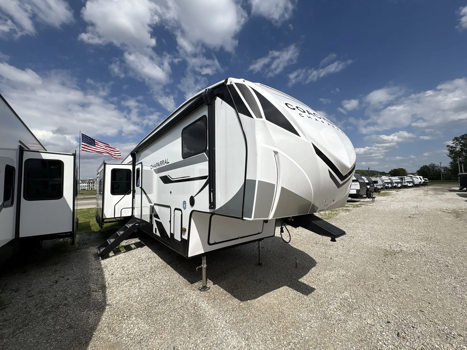 2026 Coachmen Chaparral 373MBRB - Photo 3