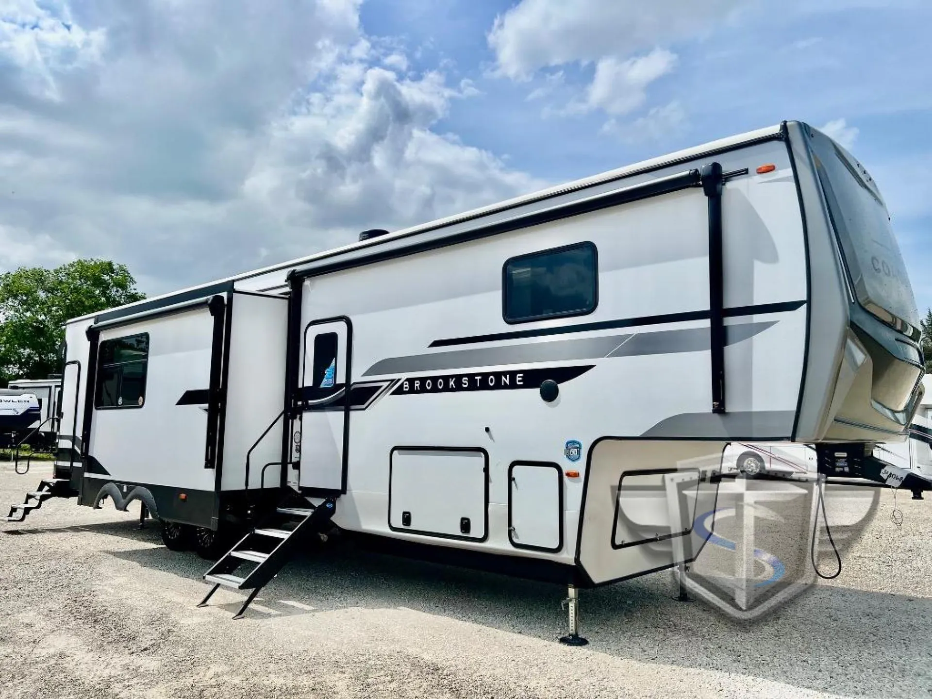 2026 Coachmen Brookstone 395DBL - Photo 2