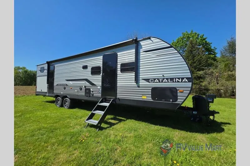 2026 Coachmen Catalina Legacy Edition 323BHDSCK - Photo 2