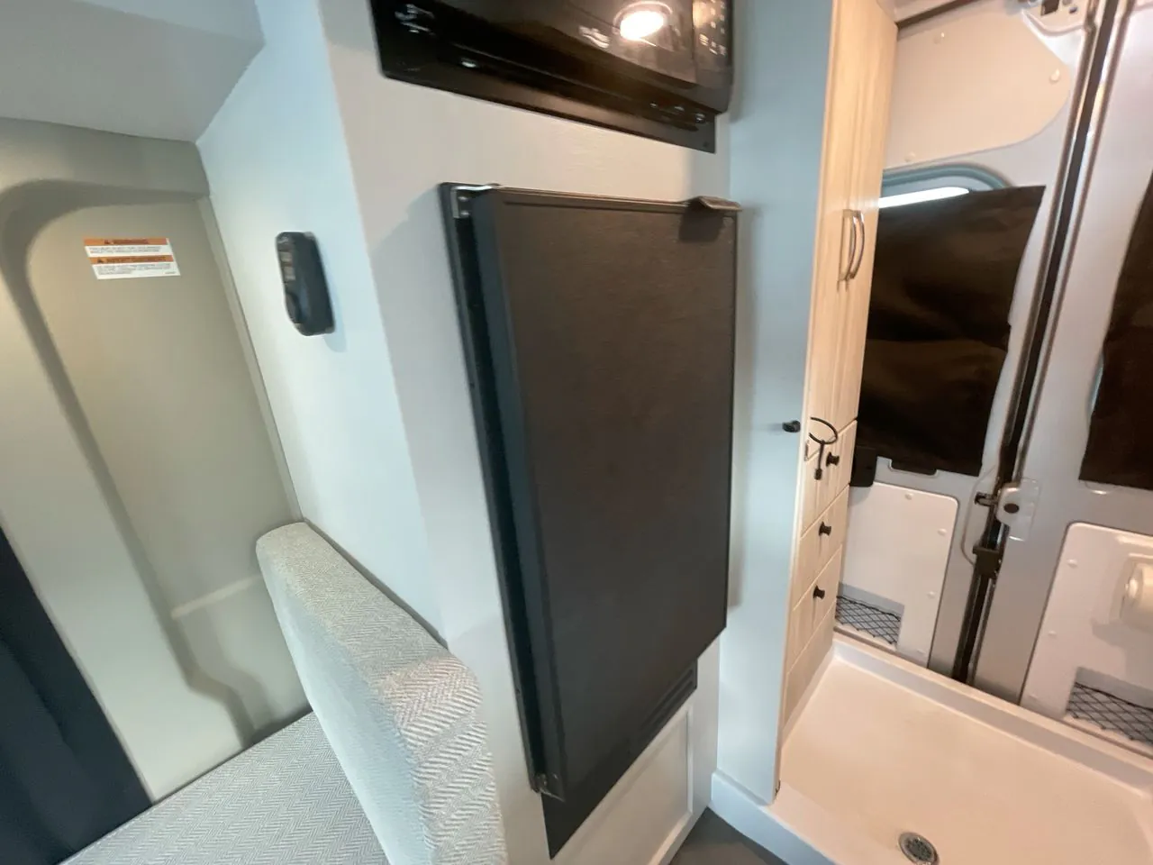 2026 Entegra Coach ARC 18C - Photo 4