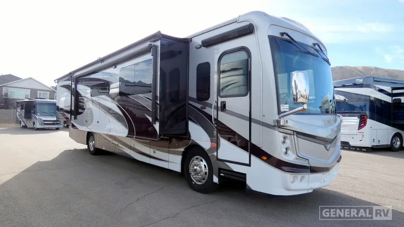 2021 Fleetwood Discovery 38F - Photo 2