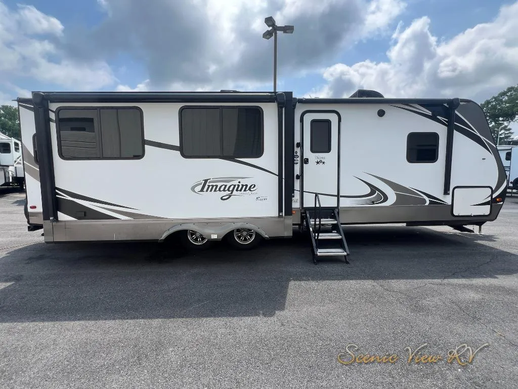 2016 Grand Design Imagine 2950RL - Photo 3