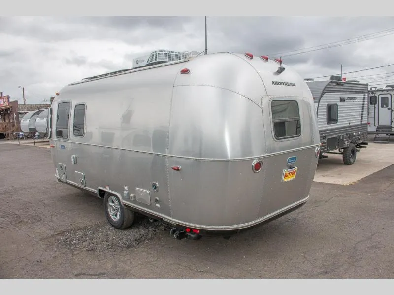2025 Airstream Bambi 22FB - Photo 4