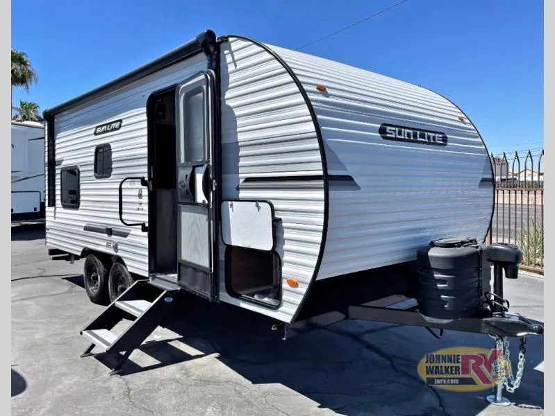2027 Sunset Park RV Sun Lite LTD 21DB - Main photo