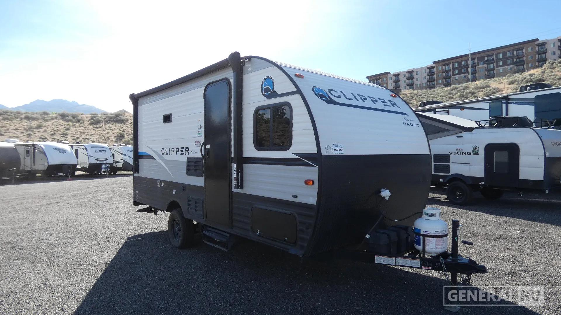 2023 Coachmen Clipper Cadet 17CBH - Photo 2
