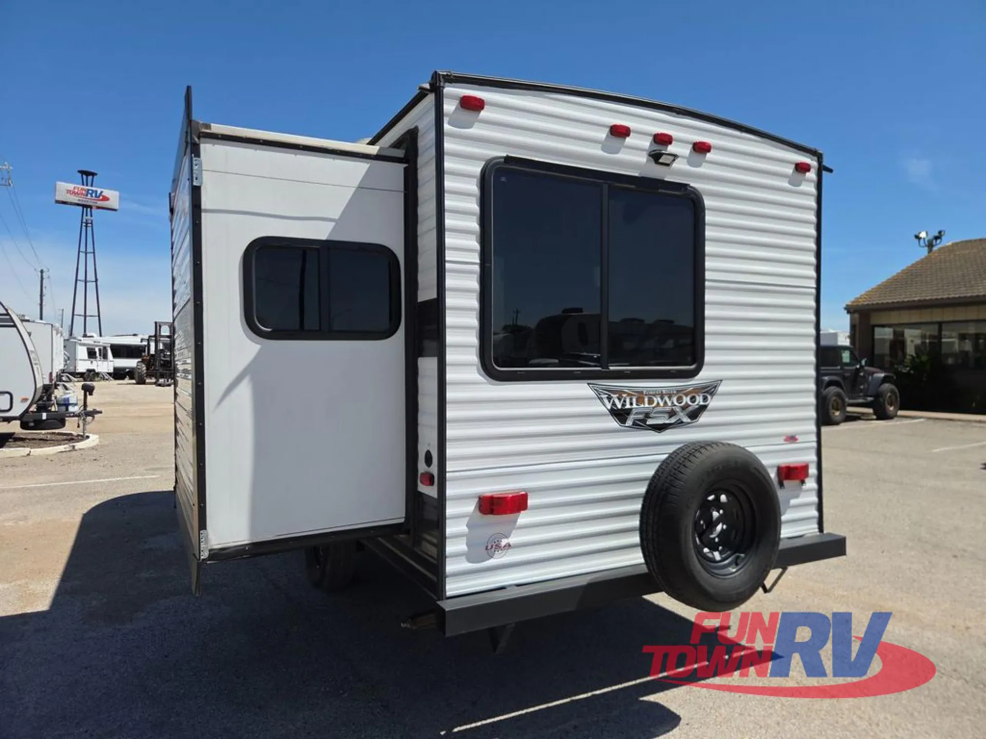 2023 Forest River Wildwood FSX 169RSK — Photo 6