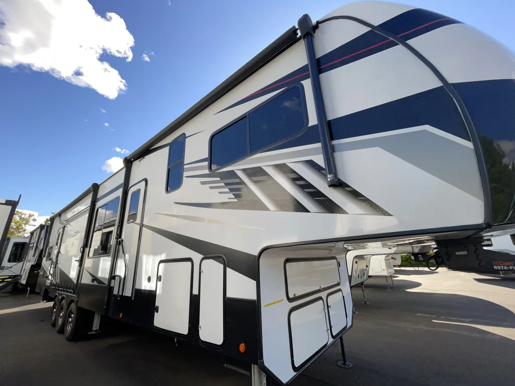 2023 Alliance RV Valor 42V13, Photos photo 5
