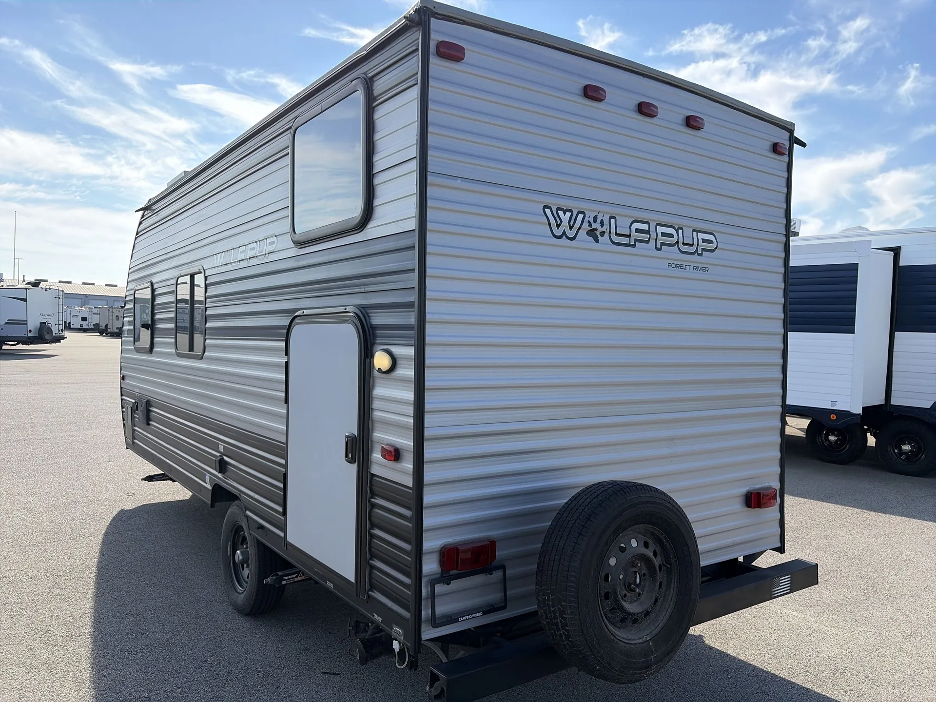 2020 Forest River Cherokee Wolf Pup 16BHS — off campside