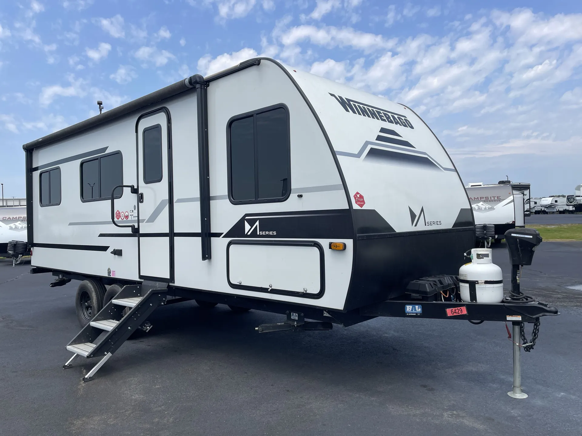2024 Winnebago M-Series 2225MK - Photo 2