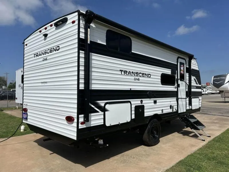 2026 Grand Design Transcend One 161DB - Photo 3