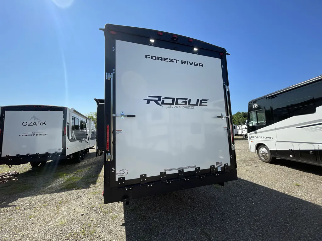 2025 Forest River Vengeance Rogue Armored 32L132, Photos photo 7