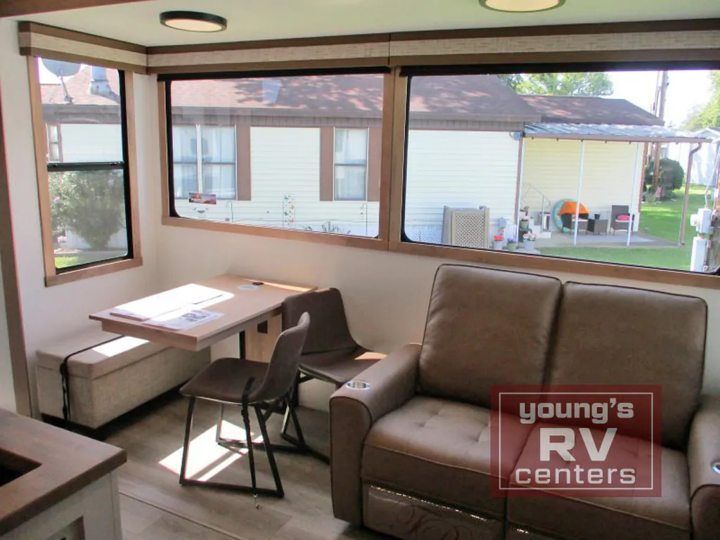 2027 Forest River Sandpiper Destination 41DUPLEX, Photos photo 10