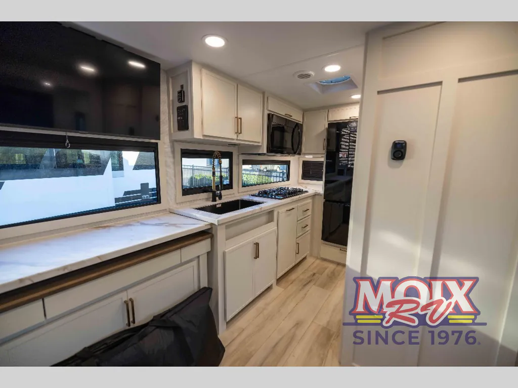 2026 Brinkley Model Ix 20X, Photos photo 19