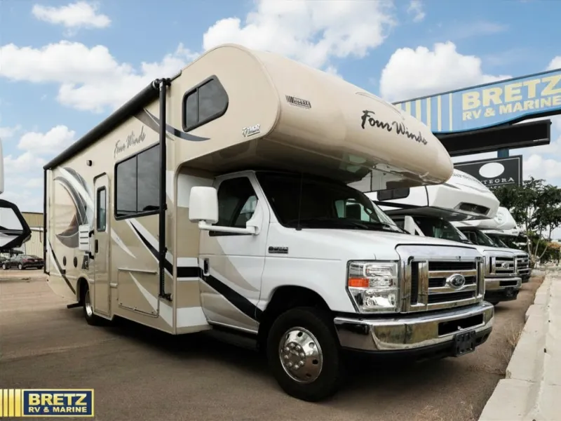 2019 Thor Motor Coach Four Winds 26B - Photo 2
