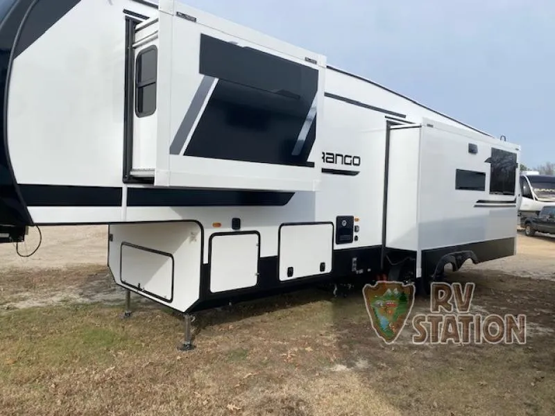 2026 KZ Durango 302RLT - Photo 4