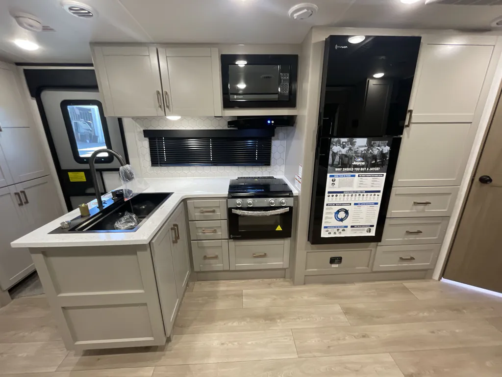 2027 Jayco Jay Feather 29BHB, Photos photo 10