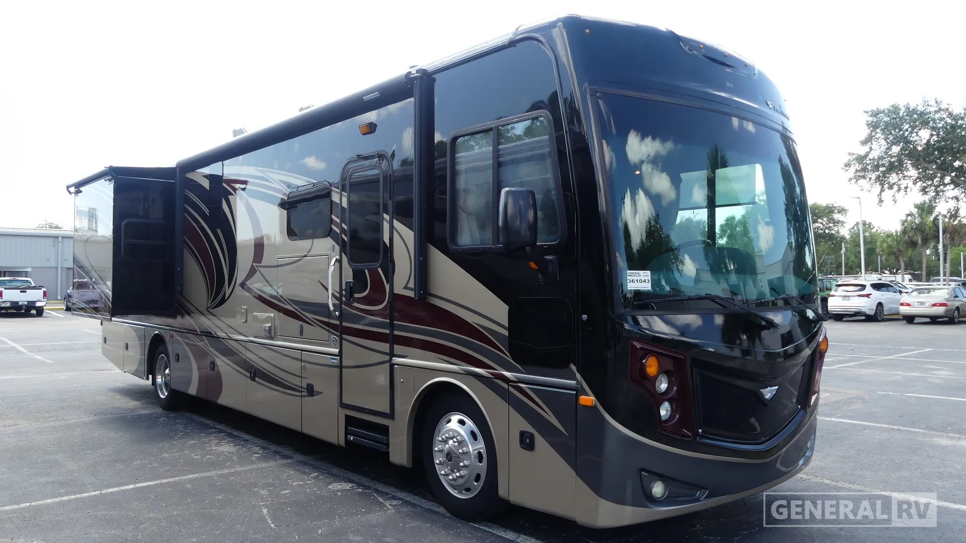 2018 Fleetwood Pace Arrow 36U - Photo 2