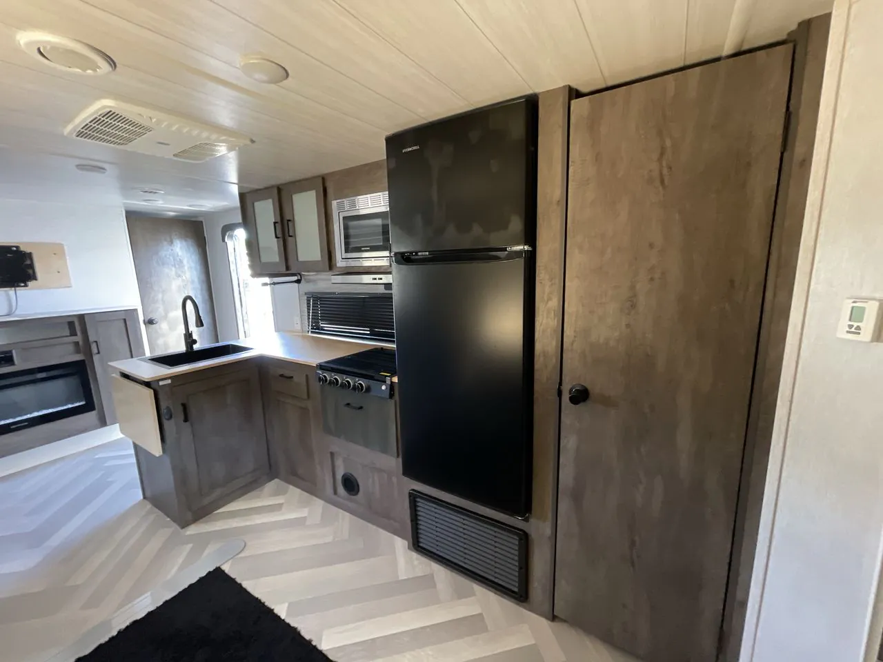 2022 Forest River Wildwood 263BHXL — Photo 7