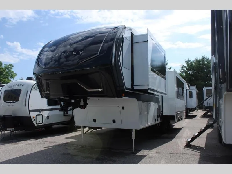 2027 Brinkley Model Z 2900 - Photo 3