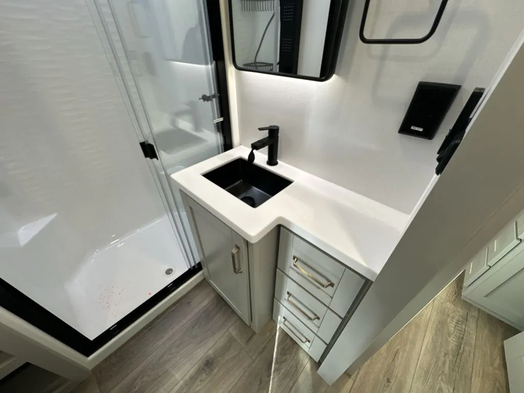 2026 Brinkley Model Z 3515, Photos photo 21