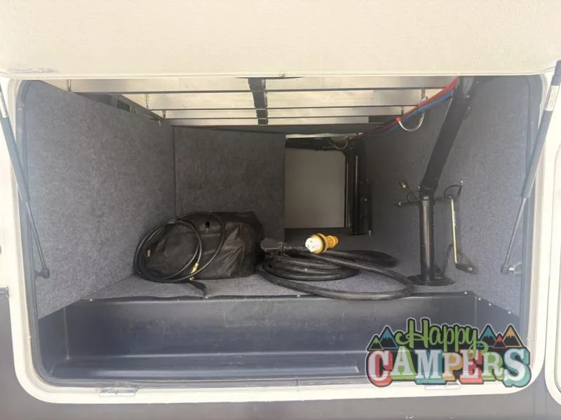 2016 Heartland Sundance 3700RLB - Photo 2