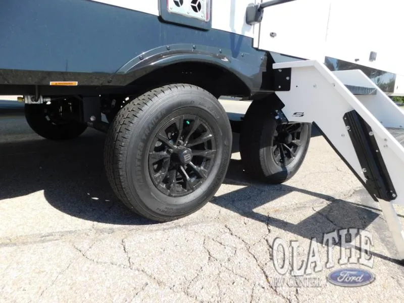 2026 Brinkley Model Ix 23 - Photo 4