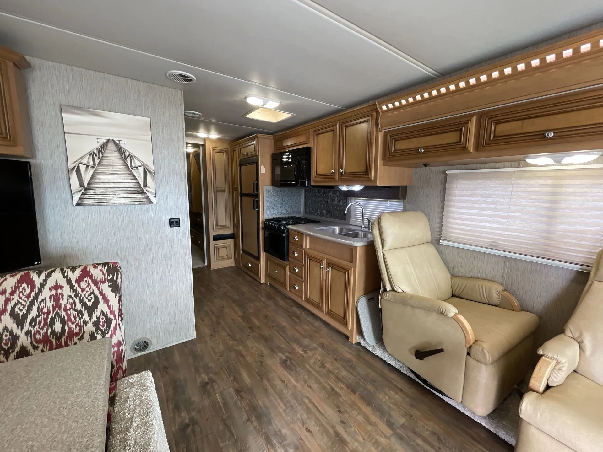 2017 Newmar Bay Star Sport 3013 - Photo 3