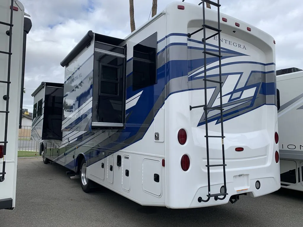 2026 Entegra Coach Vision XL 36C, Photos photo 4