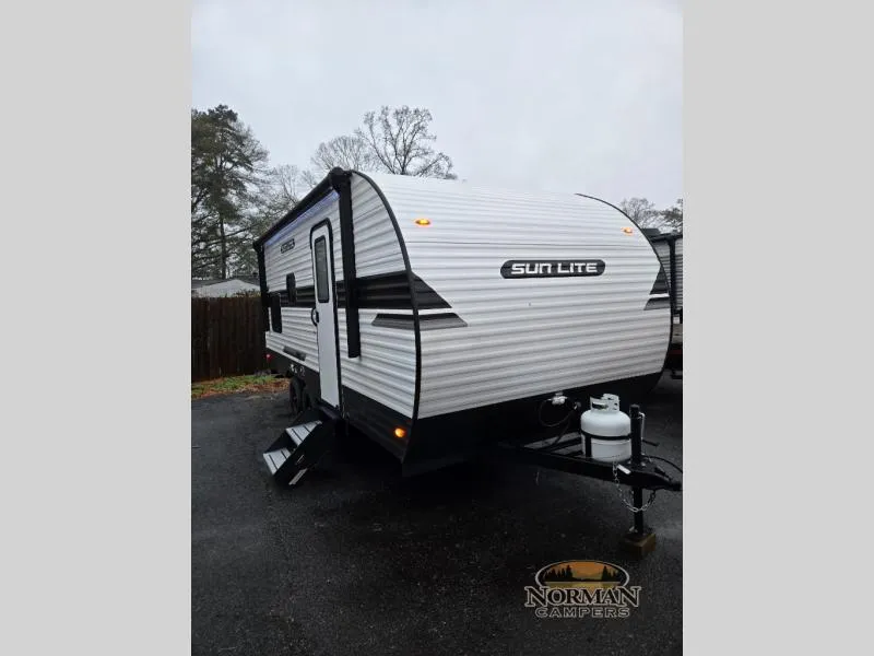 2026 Sunset Park RV Sun Lite LTD 21DB - Photo 2