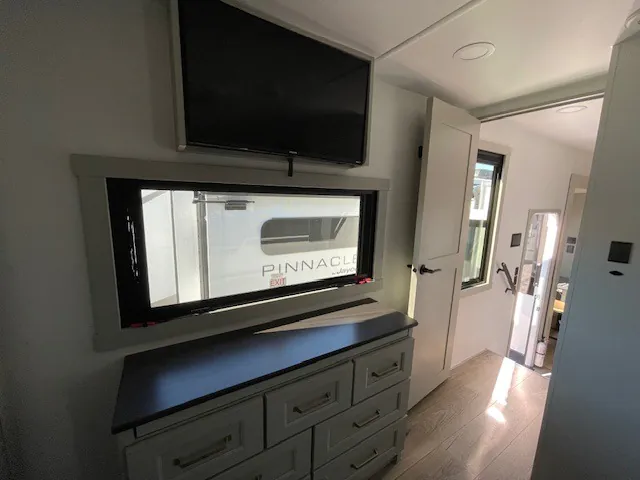 2026 Brinkley Model G 3970, Photos photo 29