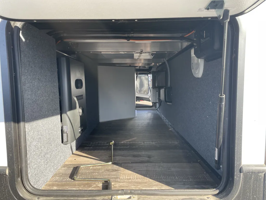 2021 Keystone Raptor 413, Photos photo 27