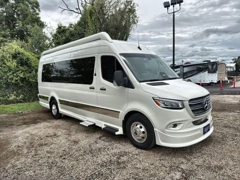 2026 Grech RV Strada-ion TOUR - Photo 2