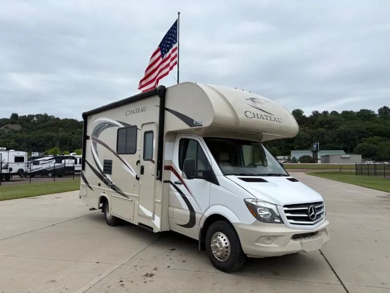 2017 Thor Motor Coach Chateau Sprinter 24FS - Main photo