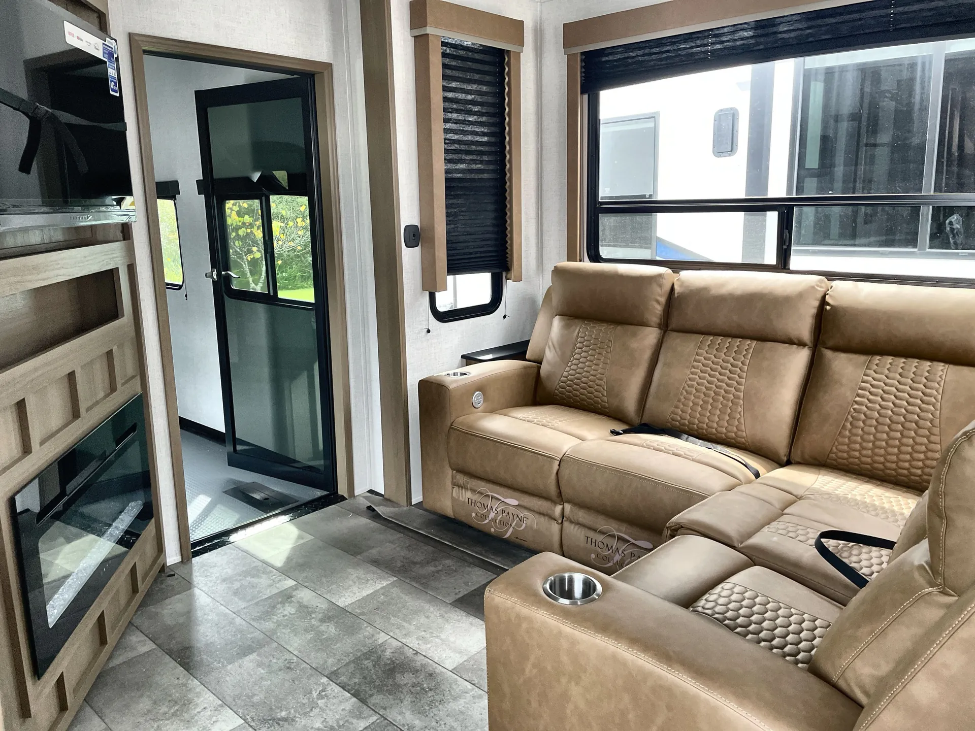 2026 Keystone Fuzion Impact 418 — living area main