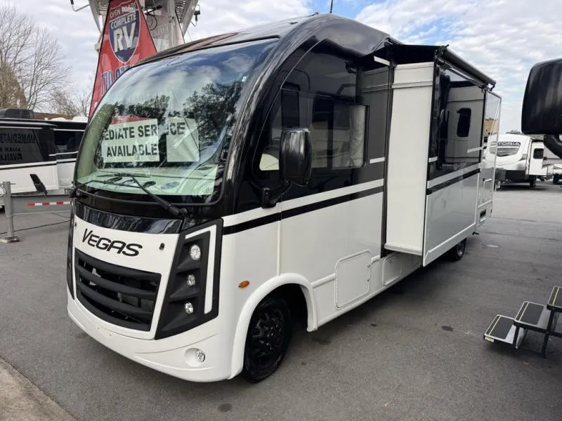2026 Thor Motor Coach Vegas 26.1 - Photo 4