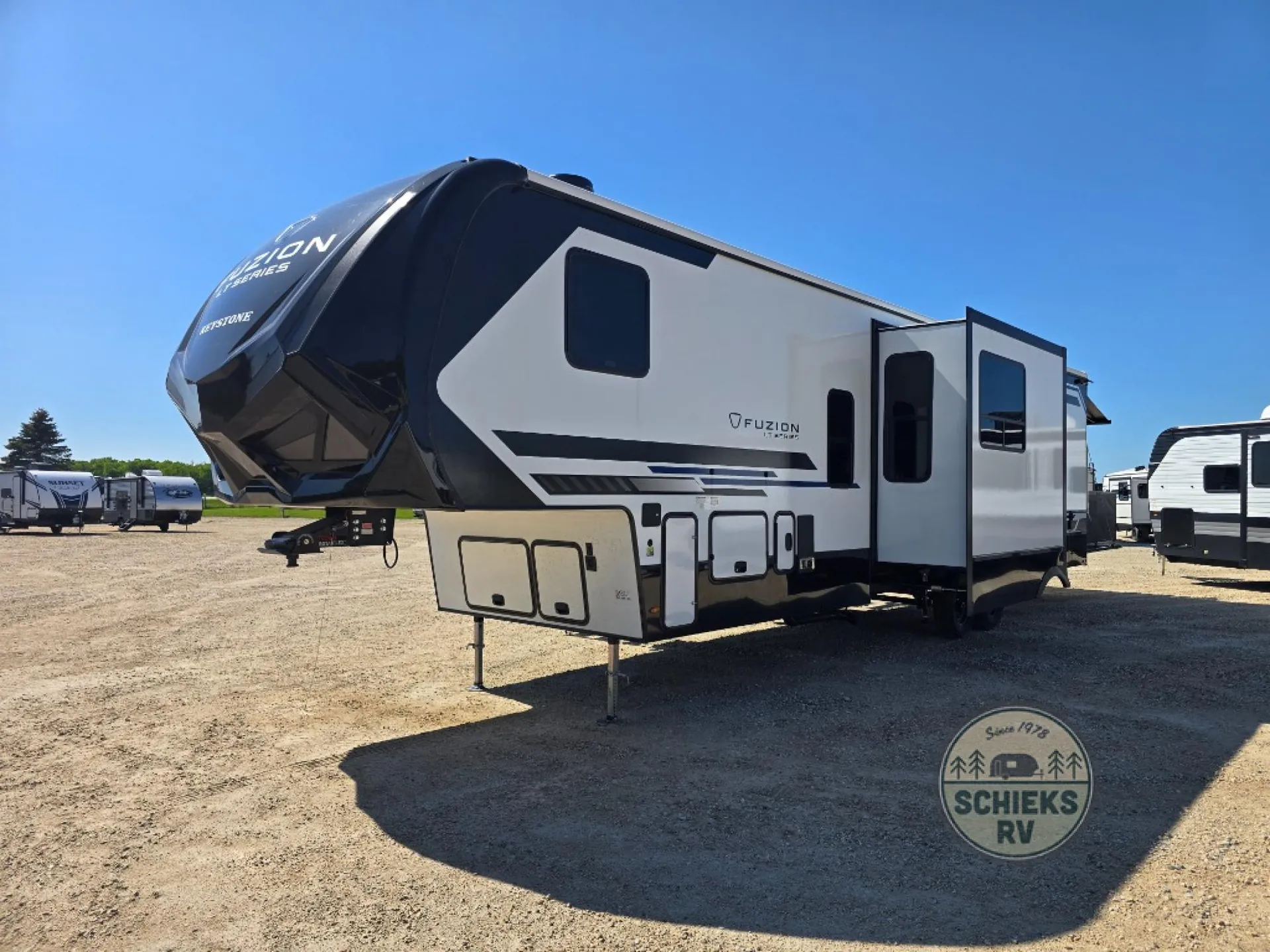 2026 Keystone Fuzion Impact Edition 361LT - Photo 3