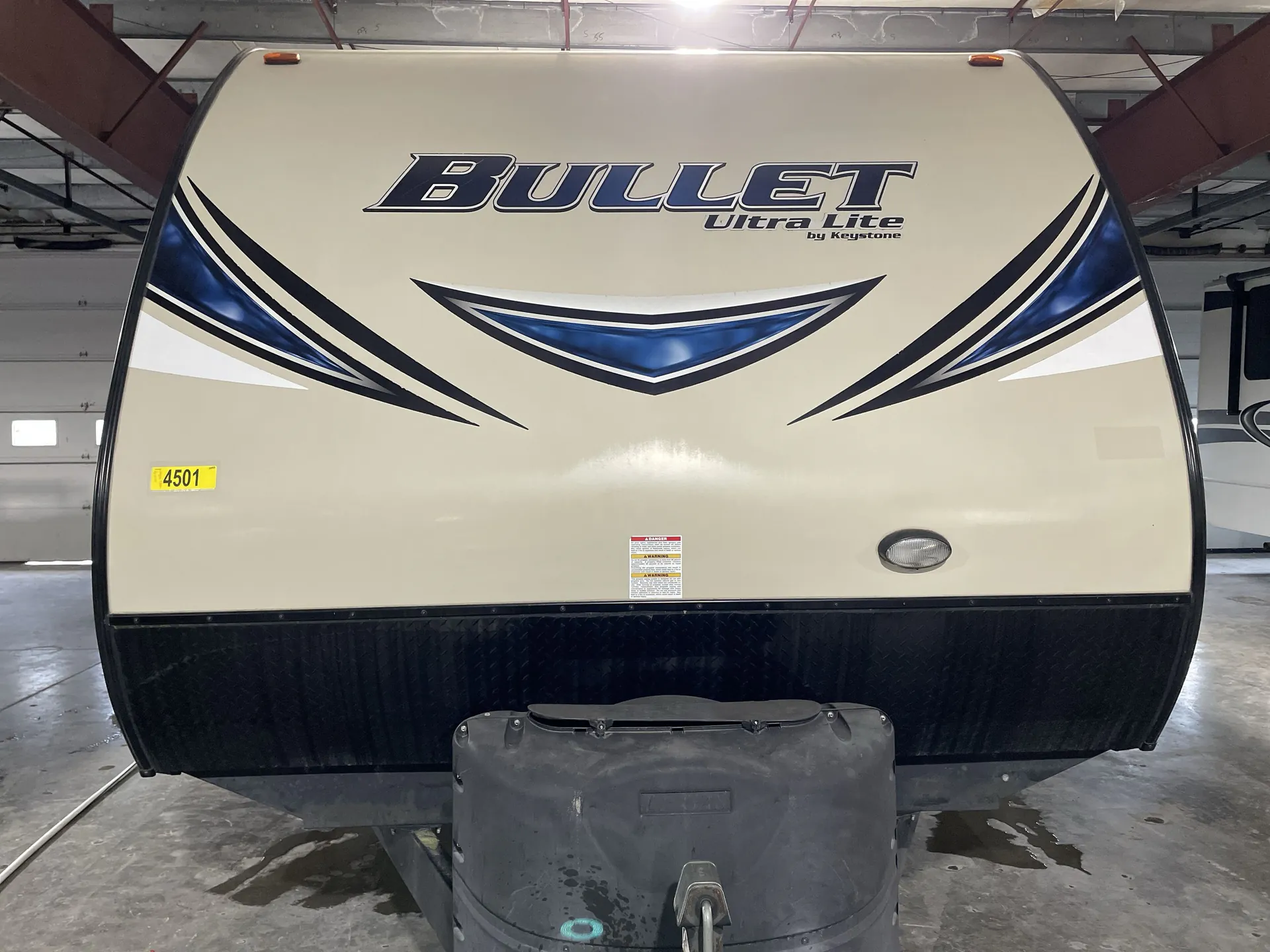 2017 Keystone Bullet 220RBI — front