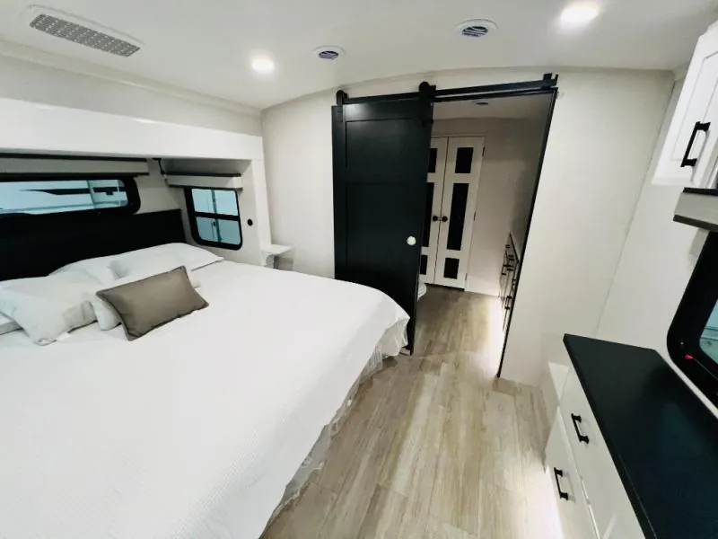 2026 Jayco Pinnacle 36FBTS, Photos photo 41