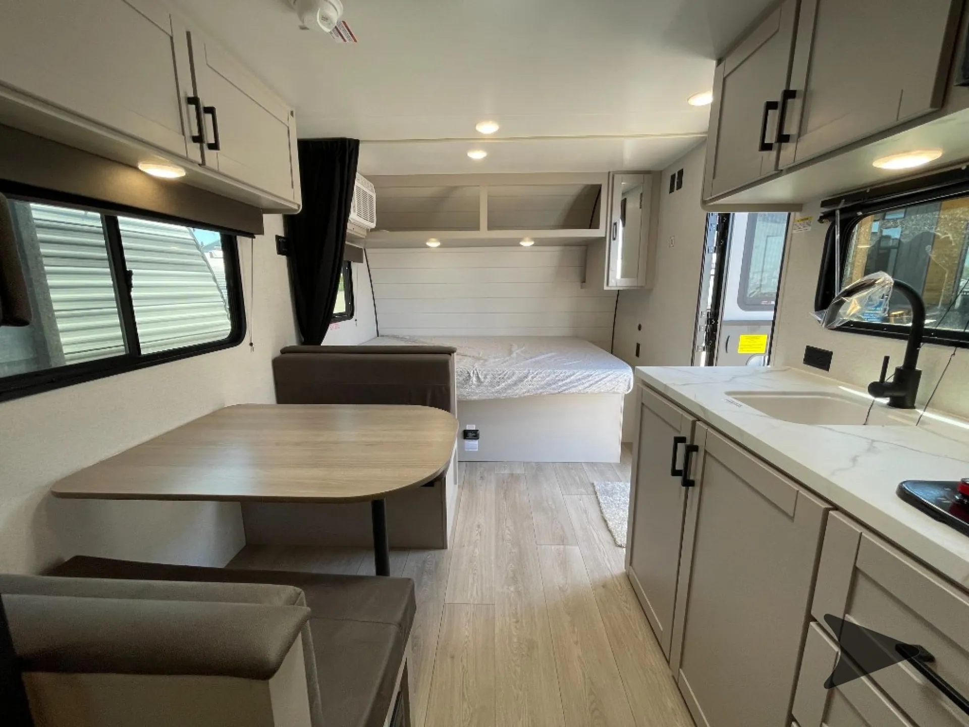 2027 Jayco Jay Flight 175BHW - Photo 4