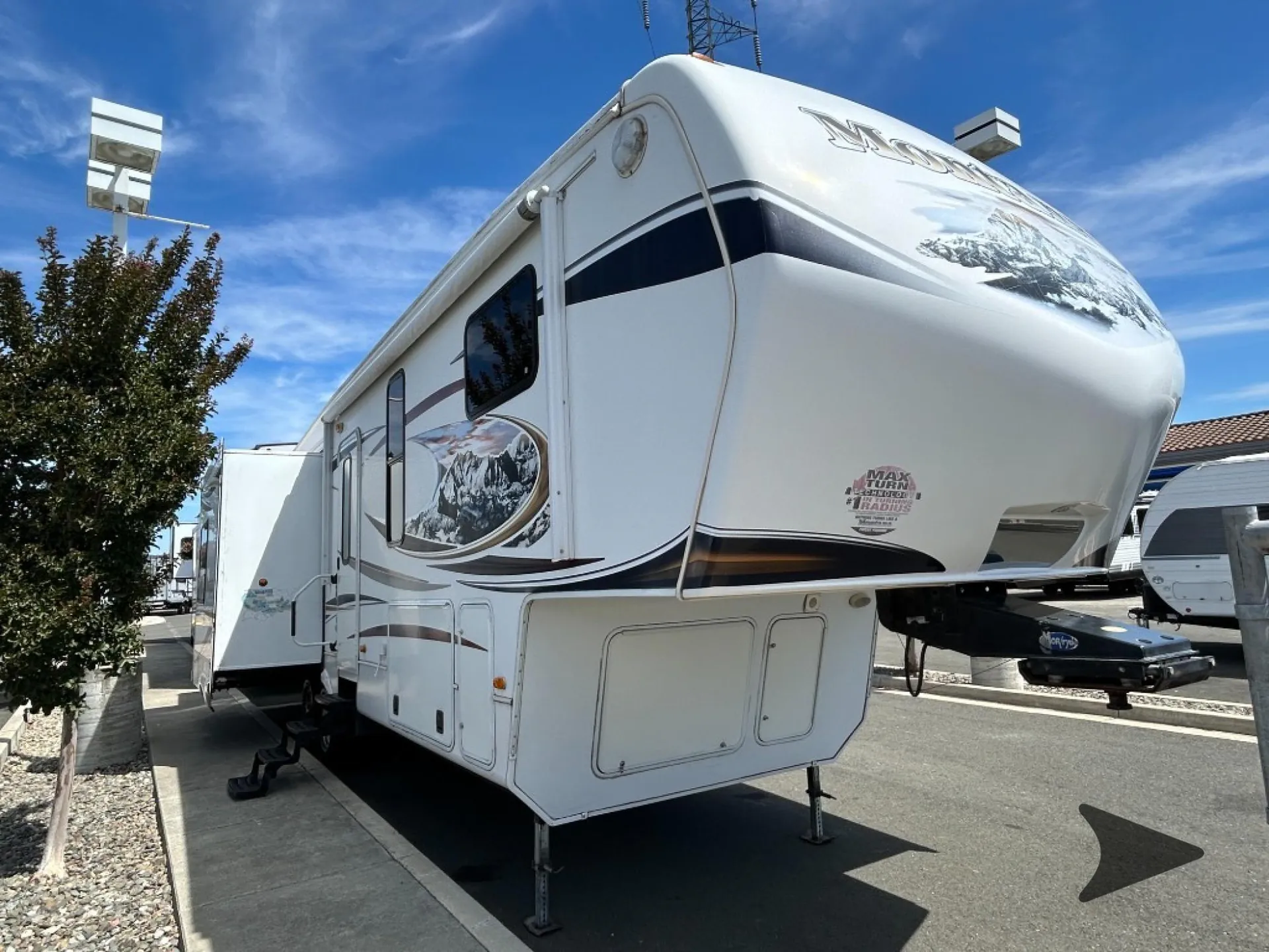 2012 Keystone Montana 3100RL