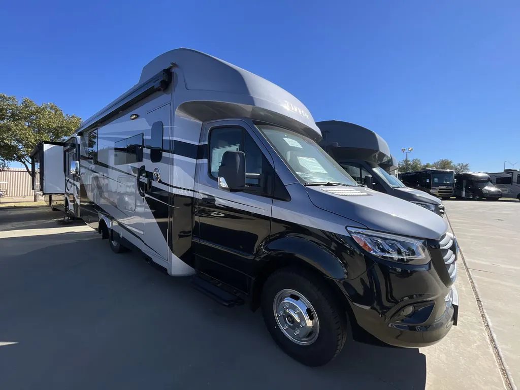 2026 Tiffin Wayfarer 25 XPW - Photo 2